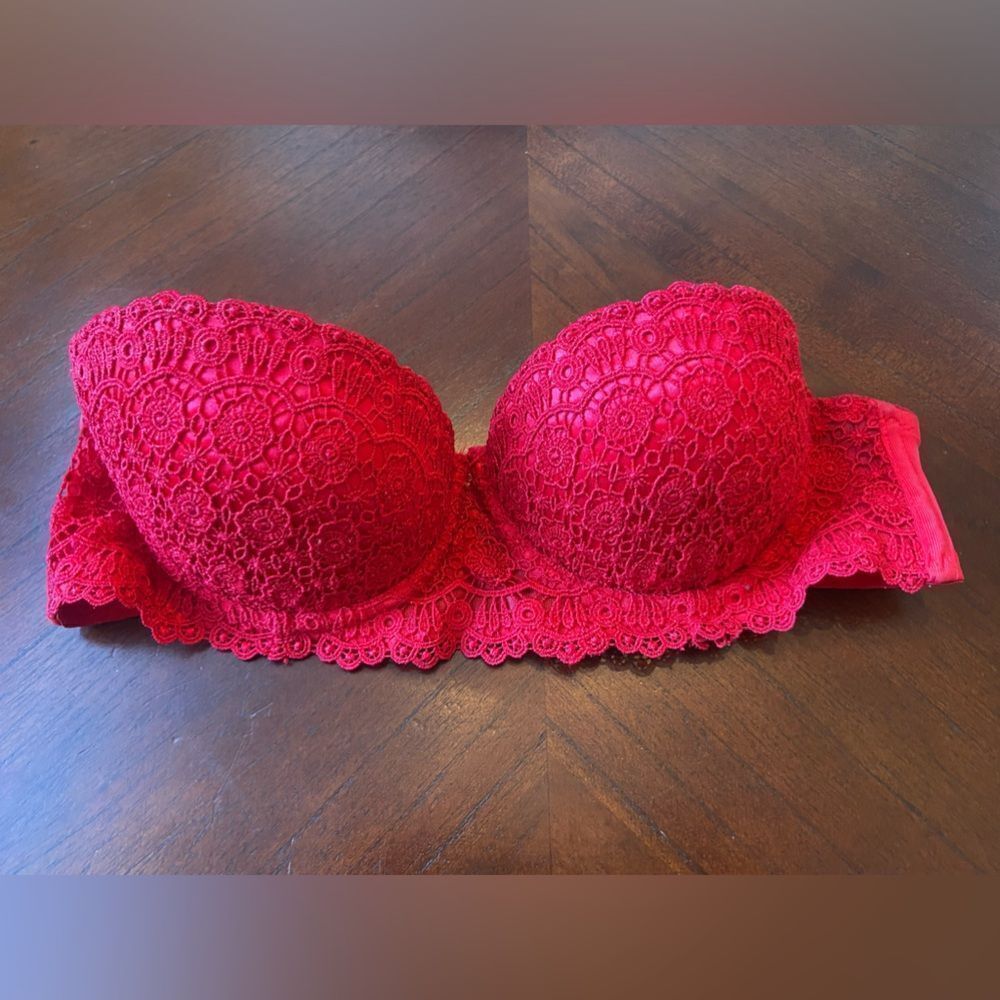 FEDERICRS BRA RED SIZE 32B
